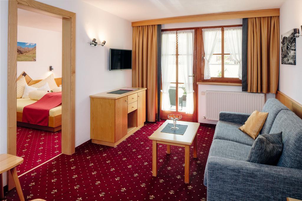 Hotel Appartement Platzergasse Fiss Kültér fotó